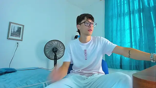 Snapshot of AlessandroDybala chatting on February 26, 2026, 12:27 pm AlessandroDybala online show from February 26, 2026, 12:27 pm