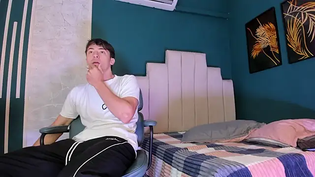 Snapshot of AlessandroDybala chatting on December 22, 2025, 12:49 pm AlessandroDybala online show from December 22, 2025, 12:49 pm