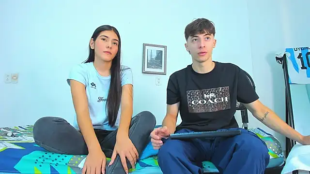 Snapshot of AlessandroDybala chatting on February 14, 2026, 12:16 pm AlessandroDybala online show from February 14, 2026, 12:16 pm