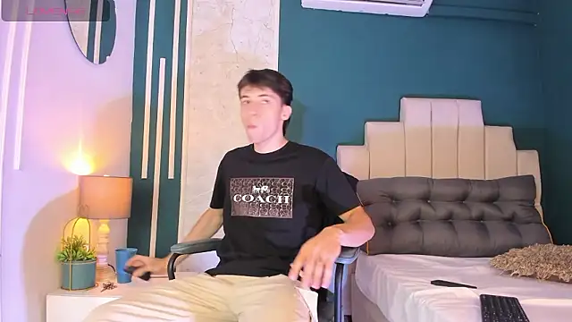 Snapshot of AlessandroDybala chatting on January 8, 2026, 5:41 pm AlessandroDybala online show from January 8, 2026, 5:41 pm