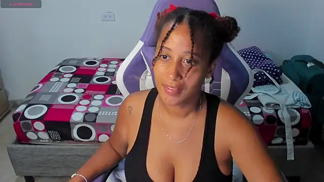 zandra kiman online show from April 12, 2026, 2:26 am