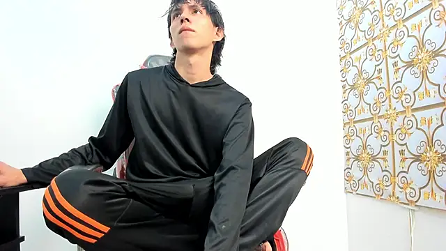 JeanRam18 online show from October 10, 2025, 5:41 am