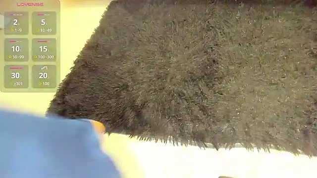 FOXYRIVER  online show from January 14, 2026, 11:58 am