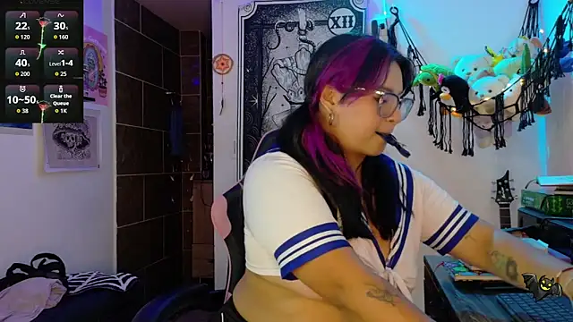 Snapshot of mollyshake1 chatting on December 16, 2025, 6:39 am mollyshake1 online show from December 16, 2025, 6:39 am