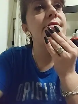 Snapshot of AvaLloyd chatting on November 16, 2025, 4:39 am AvaLloyd online show from November 16, 2025, 4:39 am