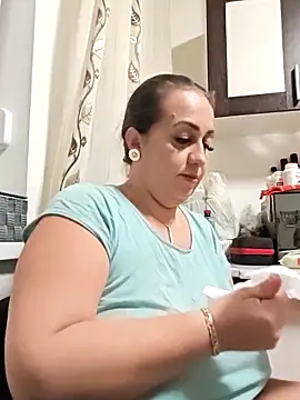 Snapshot of AvaLloyd chatting on October 22, 2025, 2:00 am AvaLloyd online show from October 22, 2025, 2:00 am