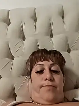 Snapshot of AvaLloyd chatting on November 7, 2025, 3:11 am AvaLloyd online show from November 7, 2025, 3:11 am