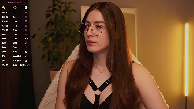 Snapshot of Ester_Hill chatting on November 24, 2025, 1:27 am Ester Hill online show from November 24, 2025, 1:27 am