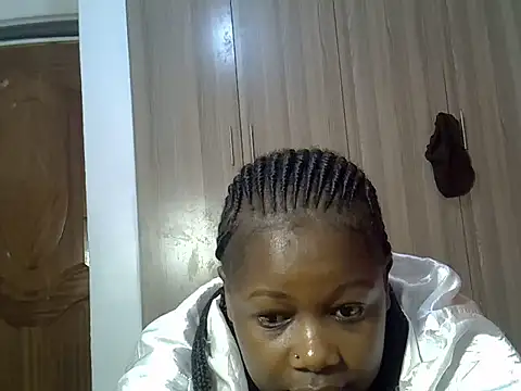 Snapshot of freaky_juicy chatting on November 6, 2025, 8:35 pm freaky juicy online show from November 6, 2025, 8:35 pm