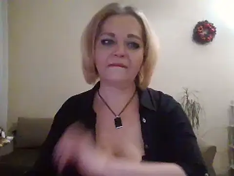 Snapshot of SofiyaPetrova chatting on February 22, 2025, 3:58 pm SofiyaPetrova online show from February 22, 2025, 3:58 pm