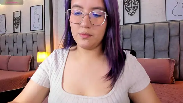 sweet--emily online show from March 1, 2025, 3:43 am