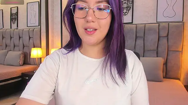 sweet--emily online show from March 13, 2025, 3:11 am