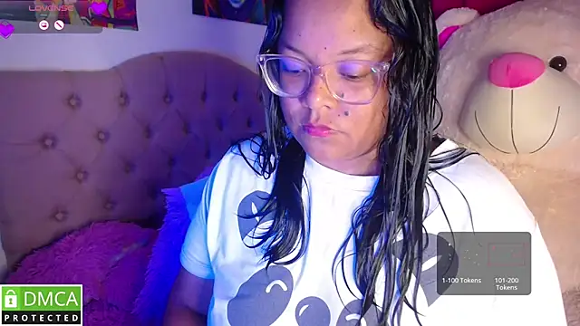 KittyHot20 online show from November 23, 2025, 1:04 am