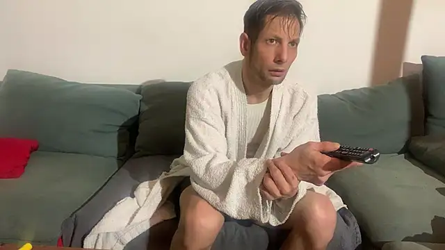 devote schlampe00 online show from November 10, 2025, 1:43 am