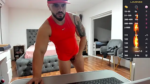 Snapshot of supermanboy94 chatting on November 14, 2025, 6:28 am supermanboy94 online show from November 14, 2025, 6:28 am