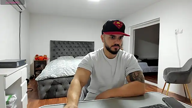 Snapshot of supermanboy94 chatting on November 27, 2025, 6:36 am supermanboy94 online show from November 27, 2025, 6:36 am