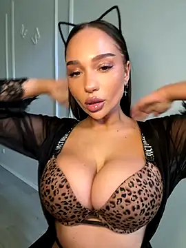 Snapshot of CardiSweetBaby chatting on September 29, 2025, 11:38 am CardiSweetBaby online show from September 29, 2025, 11:38 am