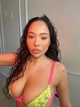 CardiSweetBaby online show from June 12, 2026, 10:35 am