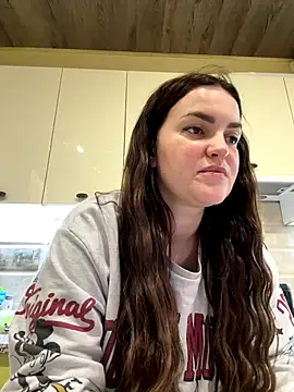 Snapshot of Karolina_llove chatting on November 13, 2025, 12:31 pm Karolina llove online show from November 13, 2025, 12:31 pm