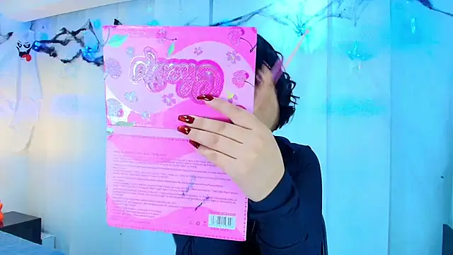 Snapshot of lina_bedoya_ chatting on November 7, 2025, 11:37 am lina bedoya online show from November 7, 2025, 11:37 am