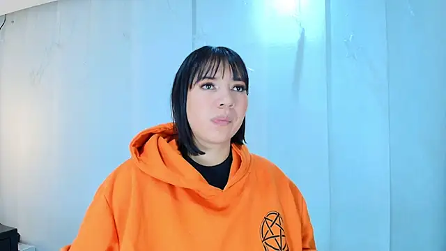 Snapshot of lina_bedoya_ chatting on September 10, 2025, 11:31 am lina bedoya online show from September 10, 2025, 11:31 am