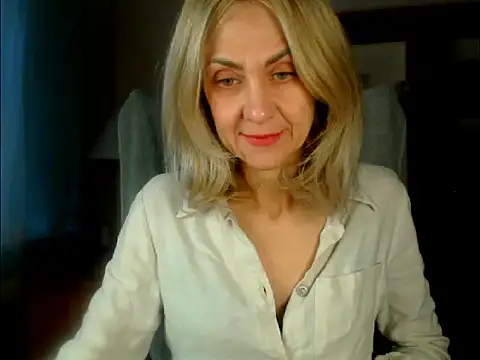 Tanya6547 online show from November 29, 2025, 11:10 am