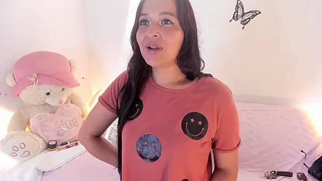 jessamond online show from April 16, 2026, 10:01 pm