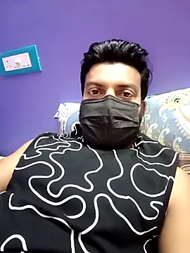 model yesx online show from March 22, 2025, 4:58 pm