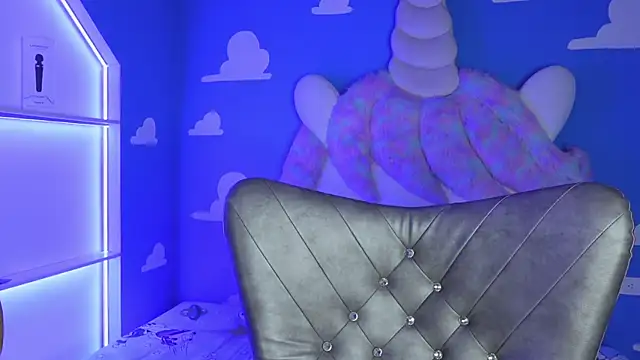 Snapshot of miss_romyna chatting on December 1, 2025, 11:00 am miss romyna online show from December 1, 2025, 11:00 am