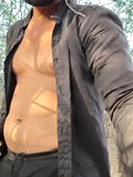 lovesuna online show from April 6, 2026, 1:56 am