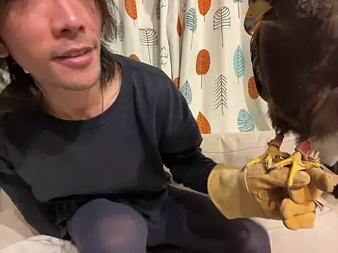 Katakuriko-Denpun online show from December 3, 2025, 1:32 pm