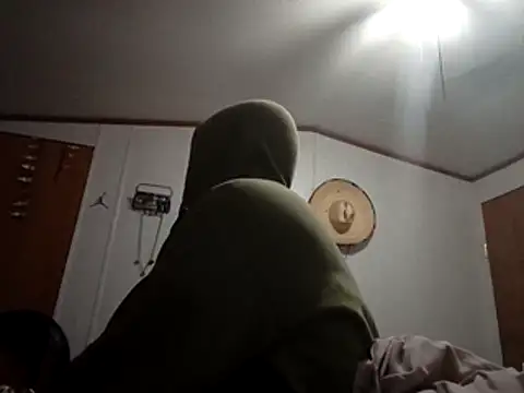 Xoc8  online show from January 13, 2026, 12:58 am