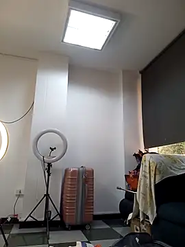 Snapshot of AnthonelaDuque chatting on November 24, 2025, 11:32 am AnthonelaDuque online show from November 24, 2025, 11:32 am