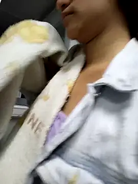 Snapshot of AnthonelaDuque chatting on December 5, 2025, 11:31 am AnthonelaDuque online show from December 5, 2025, 11:31 am