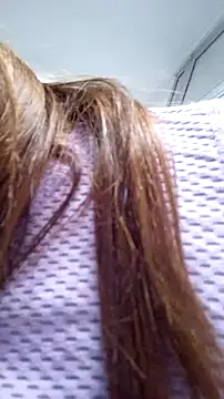 Snapshot of AnthonelaDuque chatting on November 12, 2025, 11:36 am AnthonelaDuque online show from November 12, 2025, 11:36 am