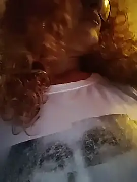 SelenaHouston online show from March 1, 2026, 2:11 am