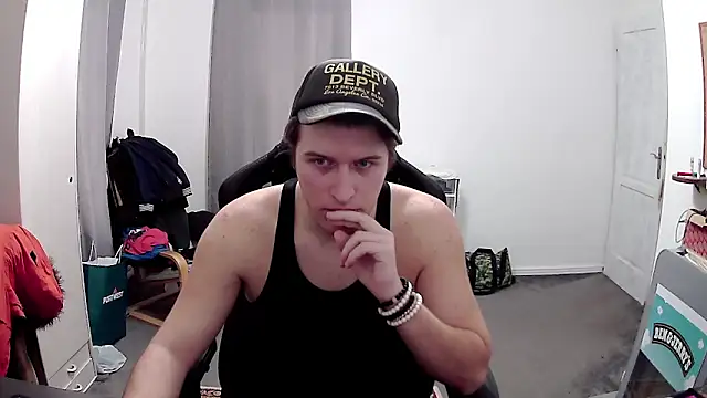 PKrisztian online show from March 8, 2026, 3:37 pm