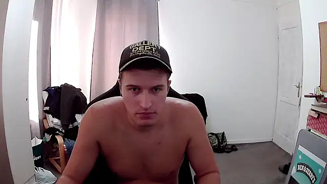 PKrisztian online show from September 22, 2025, 2:34 pm