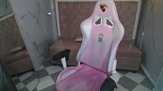 skeler lovd b  online show from March 31, 2026, 12:56 am