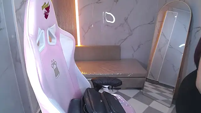 Snapshot of skeler_lovd_b_ chatting on October 15, 2025, 1:08 pm skeler lovd b online show from October 15, 2025, 1:08 pm