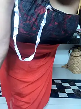 Snapshot of Selina_6 chatting on September 26, 2025, 11:17 am Selina 6 online show from September 26, 2025, 11:17 am