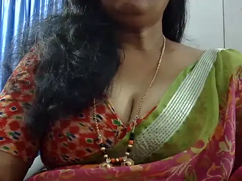 Snapshot of Vijji-telugu chatting on October 29, 2025, 4:00 am Vijji-telugu online show from October 29, 2025, 4:00 am