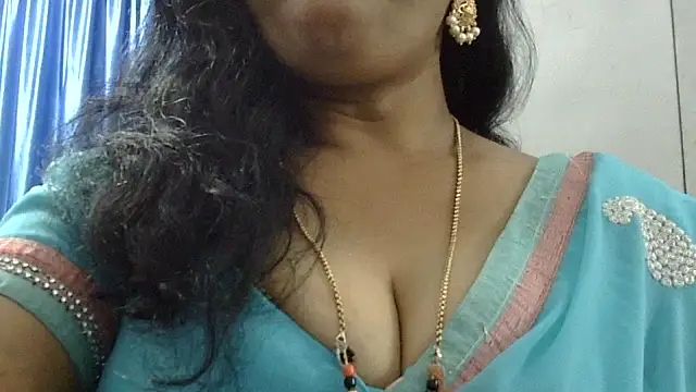 Snapshot of Vijji-telugu chatting on November 1, 2025, 3:35 am Vijji-telugu online show from November 1, 2025, 3:35 am