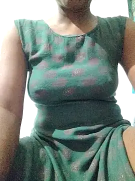 Snapshot of rituporna2004 chatting on November 24, 2025, 1:55 pm rituporna2004 online show from November 24, 2025, 1:55 pm