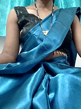 Snapshot of rituporna2004 chatting on September 10, 2025, 8:24 am rituporna2004 online show from September 10, 2025, 8:24 am