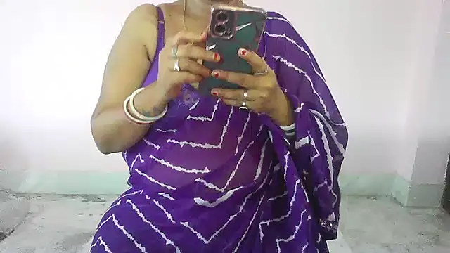 Snapshot of my-laila chatting on April 23, 2026, 7:59 am my-laila online show from April 23, 2026, 7:59 am