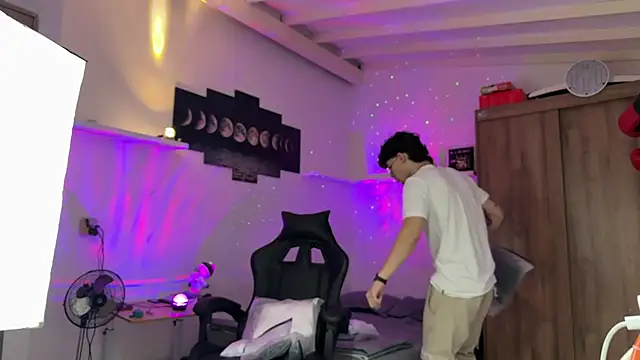 Kisan Smith online show from March 14, 2026, 5:13 am