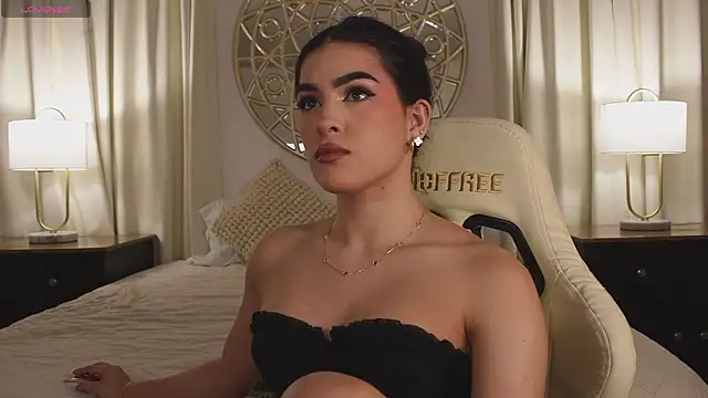 Antonellaparis  online show from March 26, 2026, 4:22 am