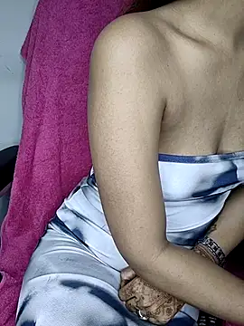 Leeeezzzz roy online show from September 12, 2025, 6:29 pm