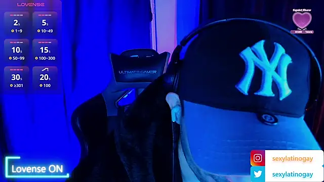 Snapshot of sexyboycolombi4 chatting on December 14, 2025, 10:21 am sexyboycolombi4 online show from December 14, 2025, 10:21 am